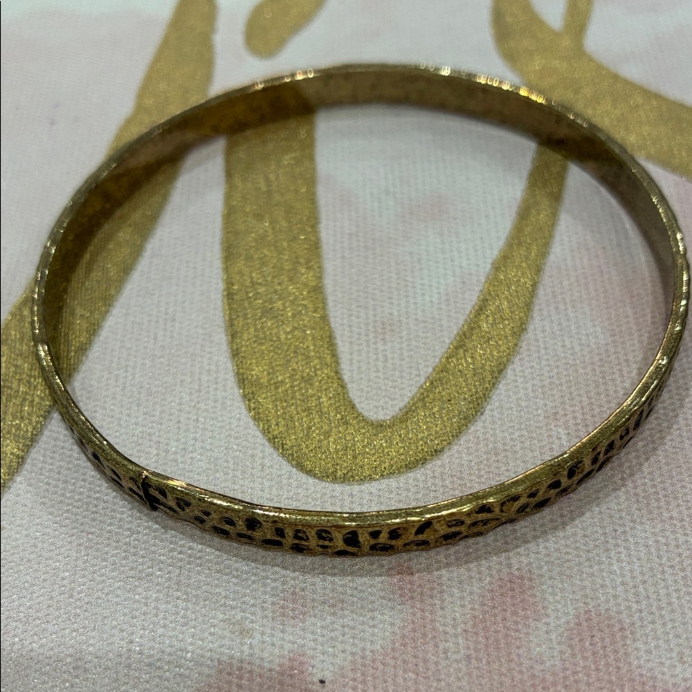 Elegant Gold Tone Hammered Textured Bangle Bracelet